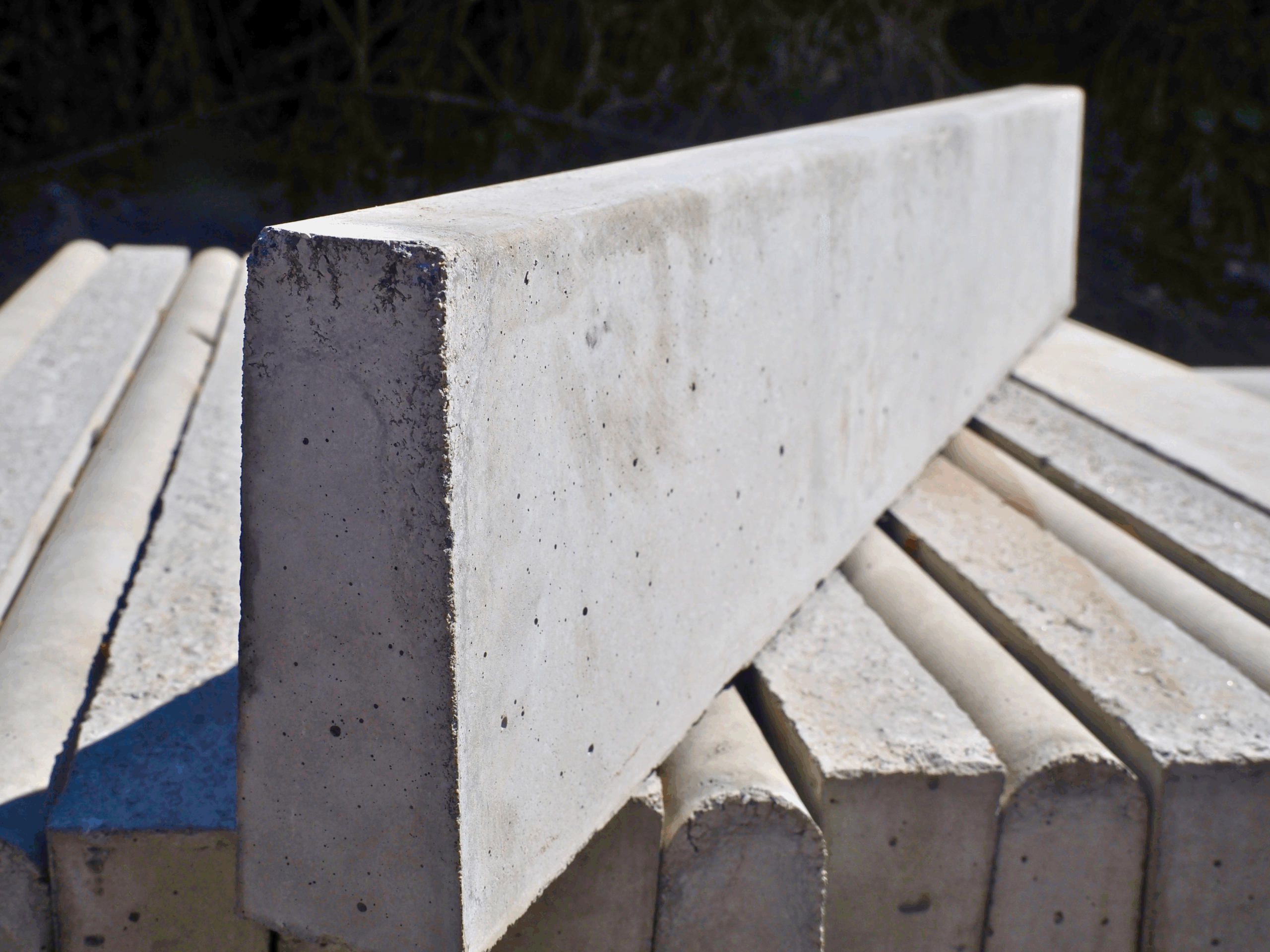 Flat Topped Garden Edging