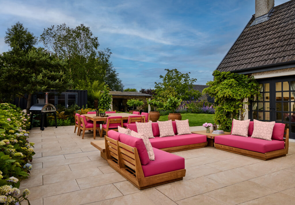 Bali Lounging Set in Raspberry Pink