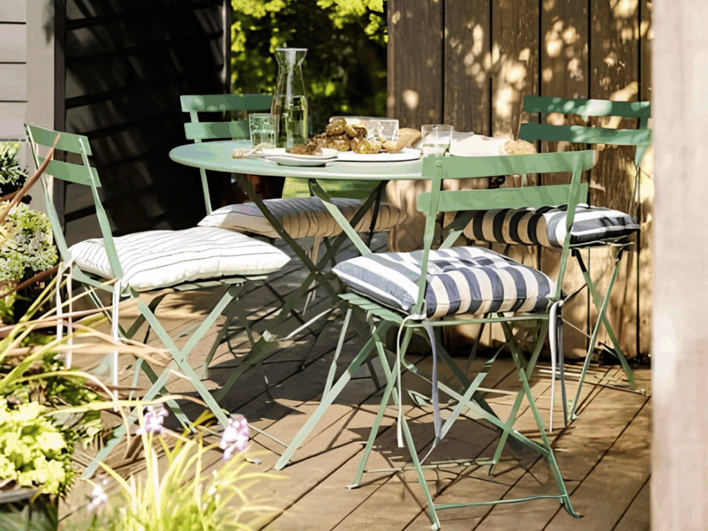 Thistlewick Bistro Set